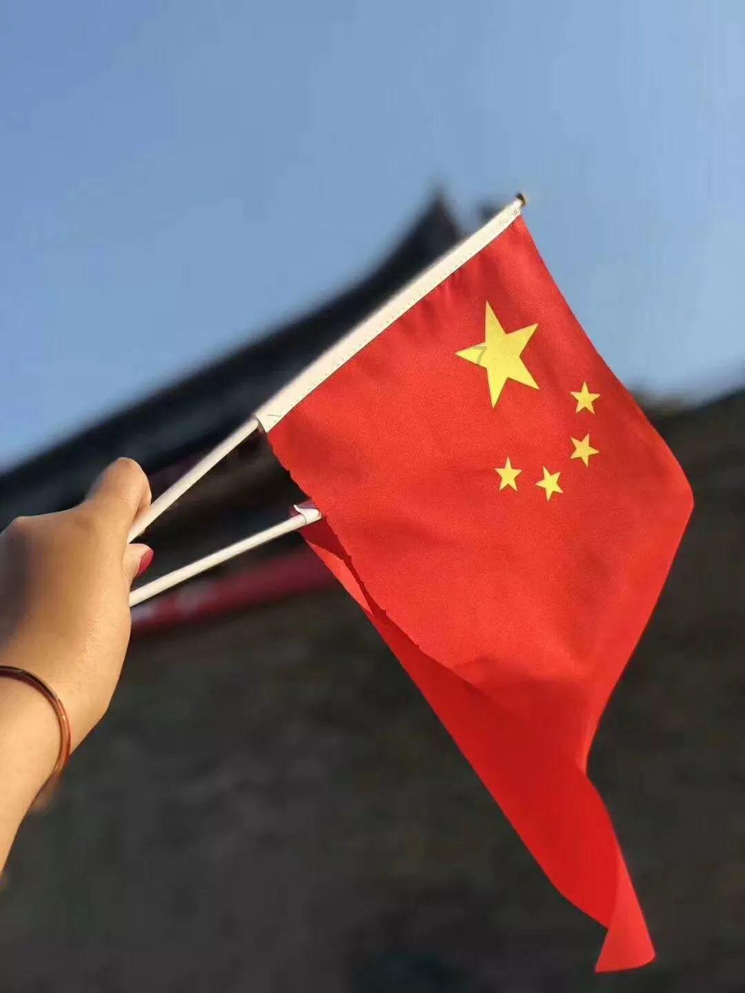 救援卡通小象